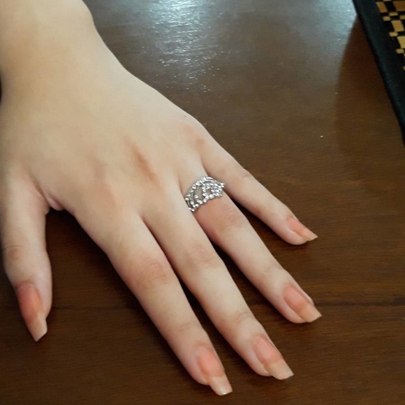 Princess Heart Crown Ring - Picture 6 of 7